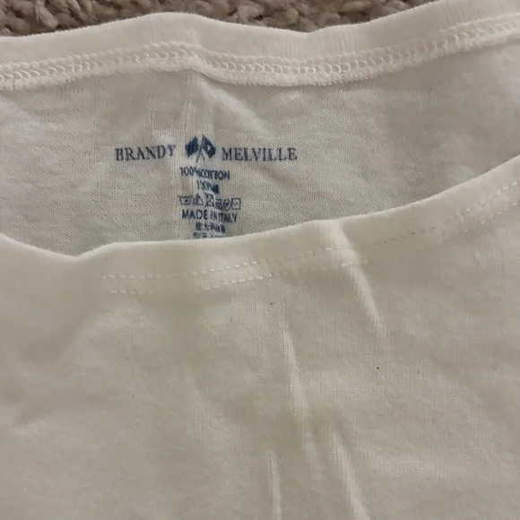 Brandy Melville White Ribbed Sleeveless Tank - Picture 2 of 4